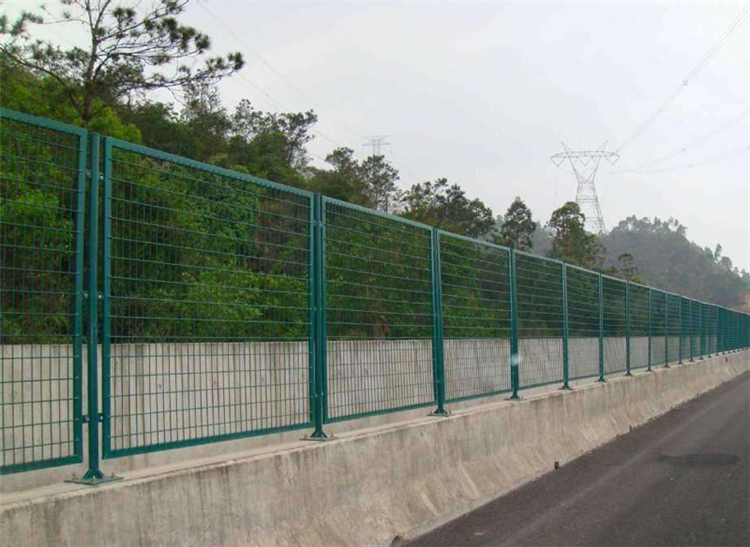 框架公路護欄網圖片4