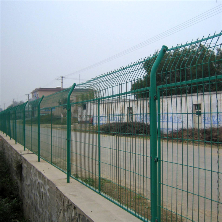 公路隔離網欄圖片2