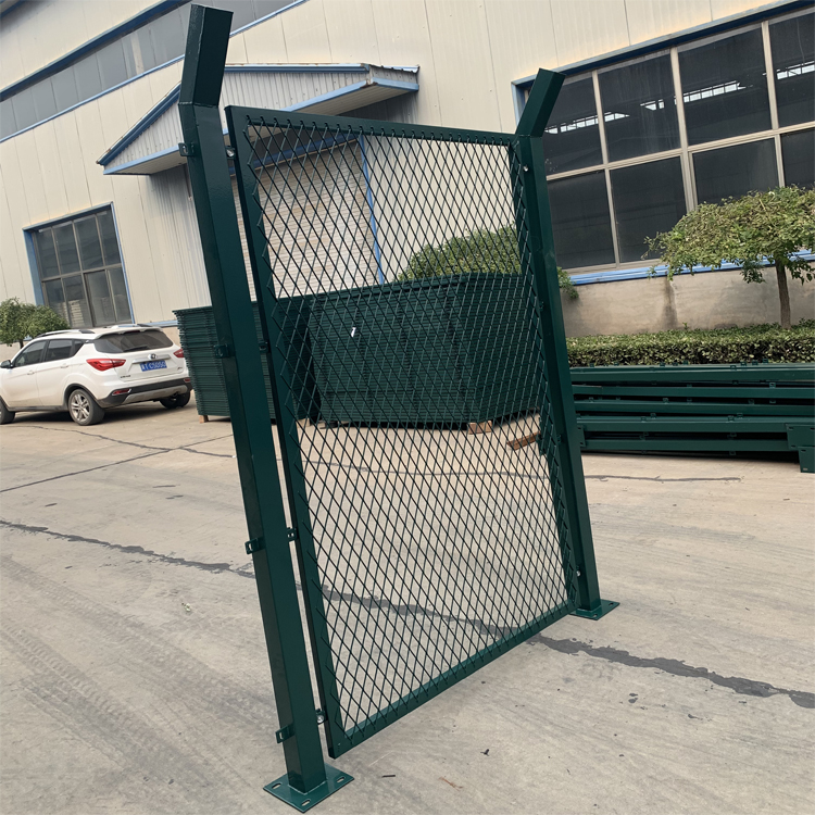 港口自貿區隔離護欄網圖片2