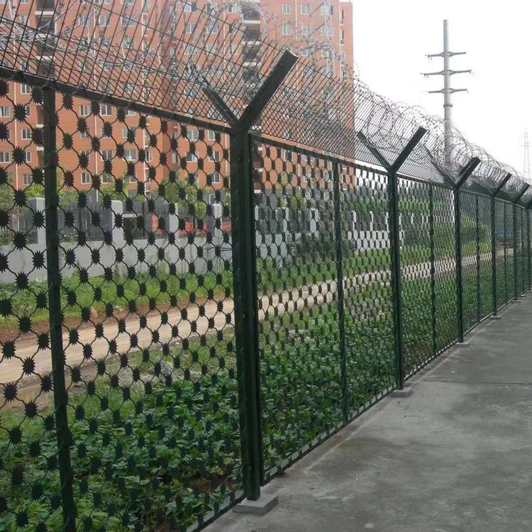 看守所巡邏道加高防攀爬隔離網圖片4
