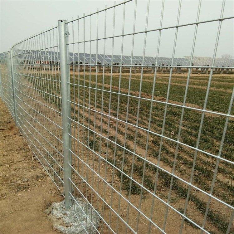 安徽光伏發電廠圍欄網圖片5