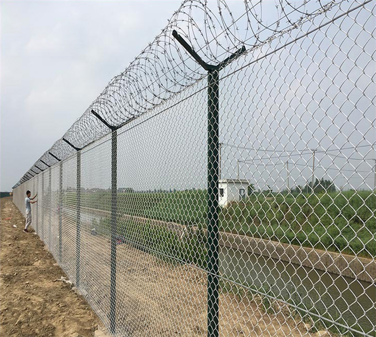 陜西鋁包鋼機場圍欄網硬度分析圖片6